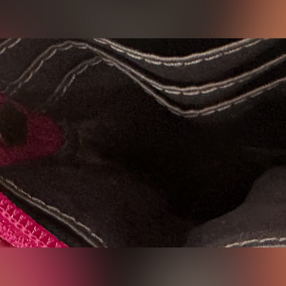 COACH POPPY SWEETHEART WRISTLET NWT - Picture 8 of 9